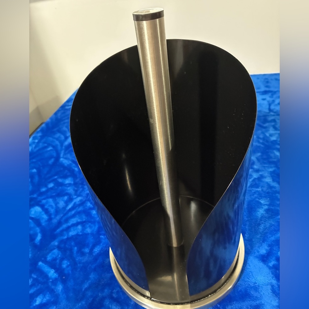 Black and Silver Paper Towels Holder Stand